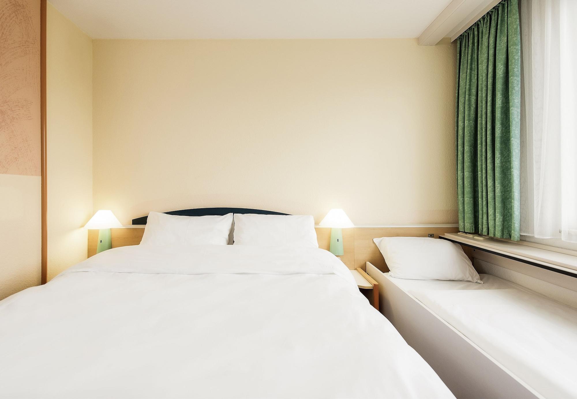 Centre Les Places Hotel
