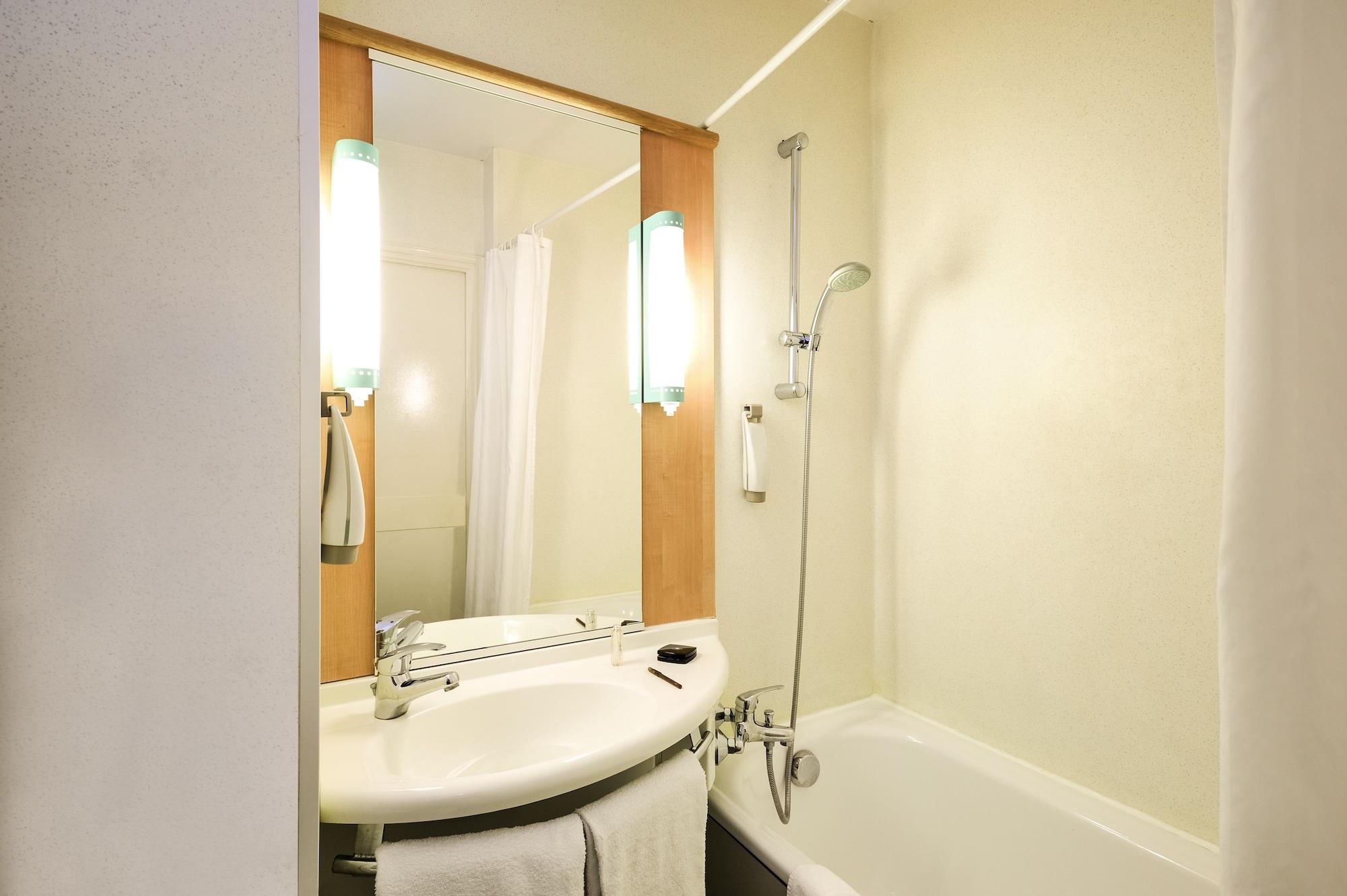Centre Les Places Hotel 3*