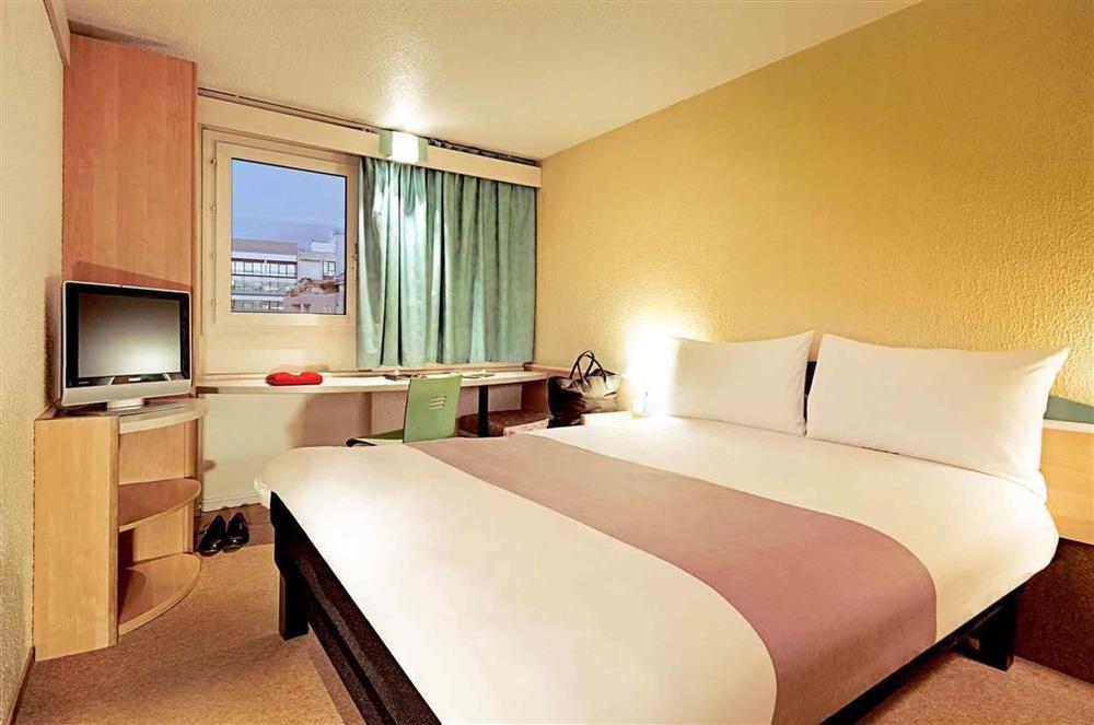 Centre Les Places Hotel 3*