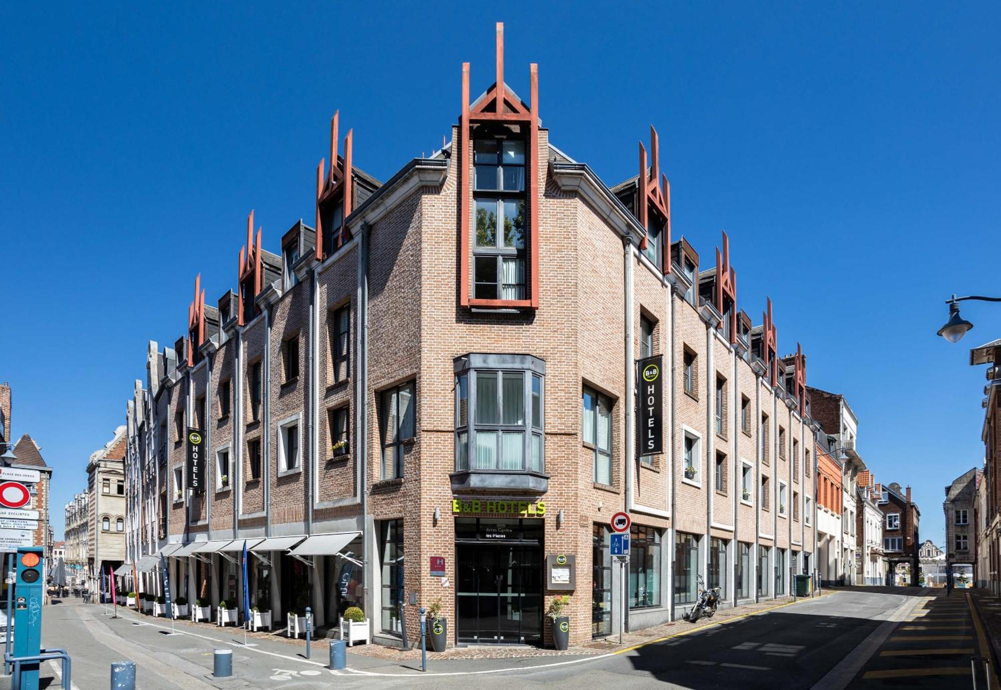 Centre Les Places Hotel